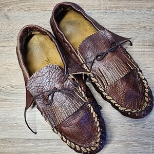 VINTAGE Leather Fringe Slip On Soft Sole Moccasin Slipper Shoe Men's 10.5 / 11